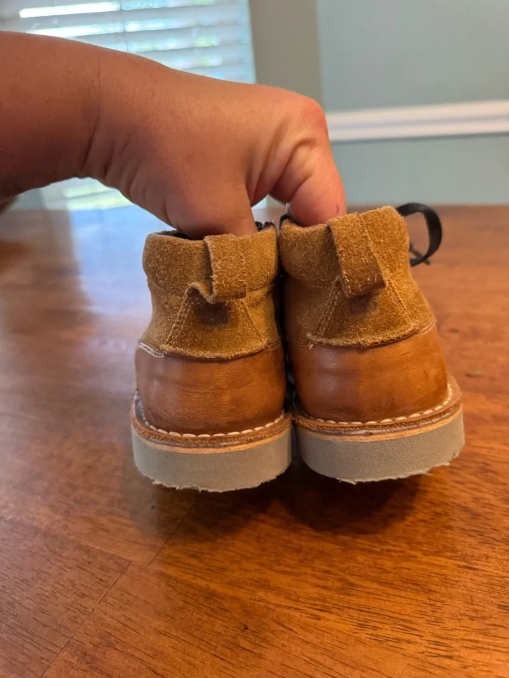 Florsheim Kids Navigator Jr. Chukka Boots Mocha Suede Boys Size 5